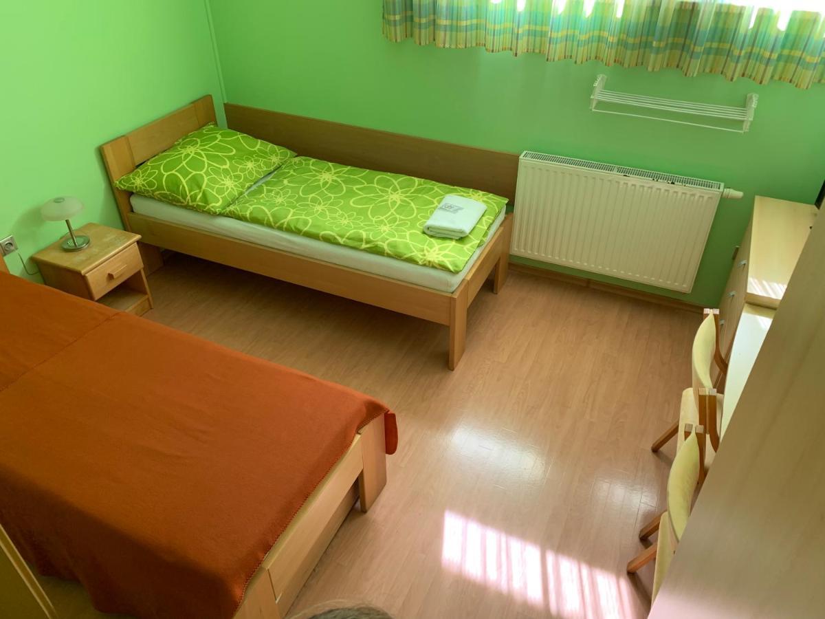 Penzion U Splavu Breclav Ngoại thất bức ảnh