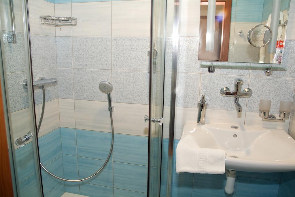 Penzion U Splavu Breclav Phòng bức ảnh